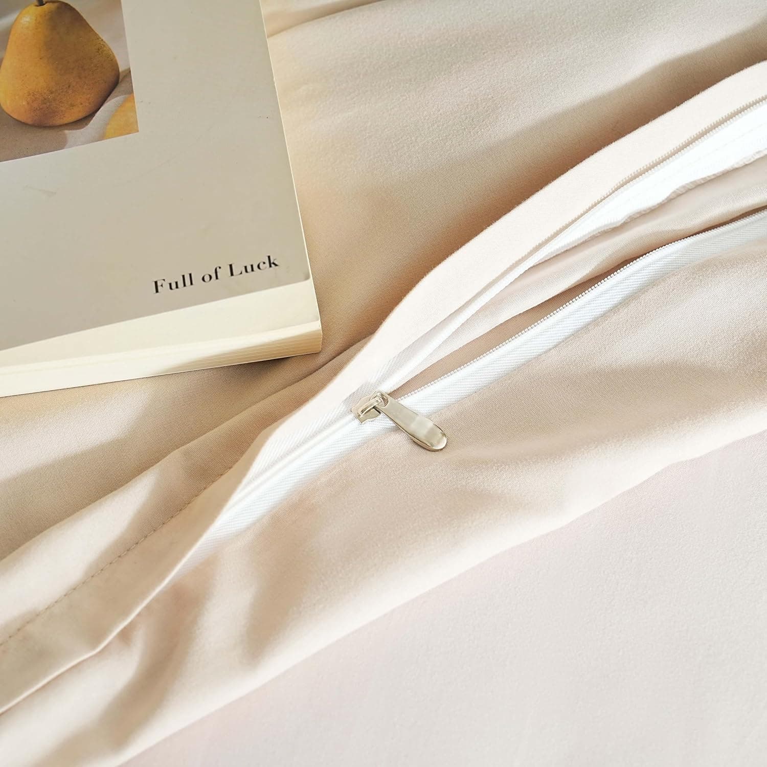 MOHAP Warm Zippered Pillowcases 50X75 cm 2 Pack-Super Soft Breathable Brushed Microfiber Pillow Cases Cover for Hair and Skin Cream 4