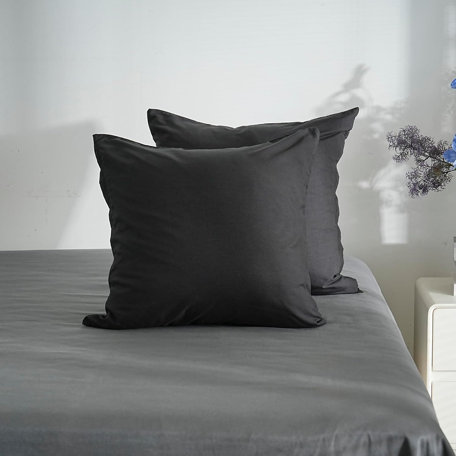18 Couleurs Lot 2 Taie d'oreiller 65x65 cm Noir Housse Oreiller Coussin pour Canapé Lit Fermeture Éclair Anti-Acariens Hypoallergénique Protège Oreiller Zip Microfibre 3