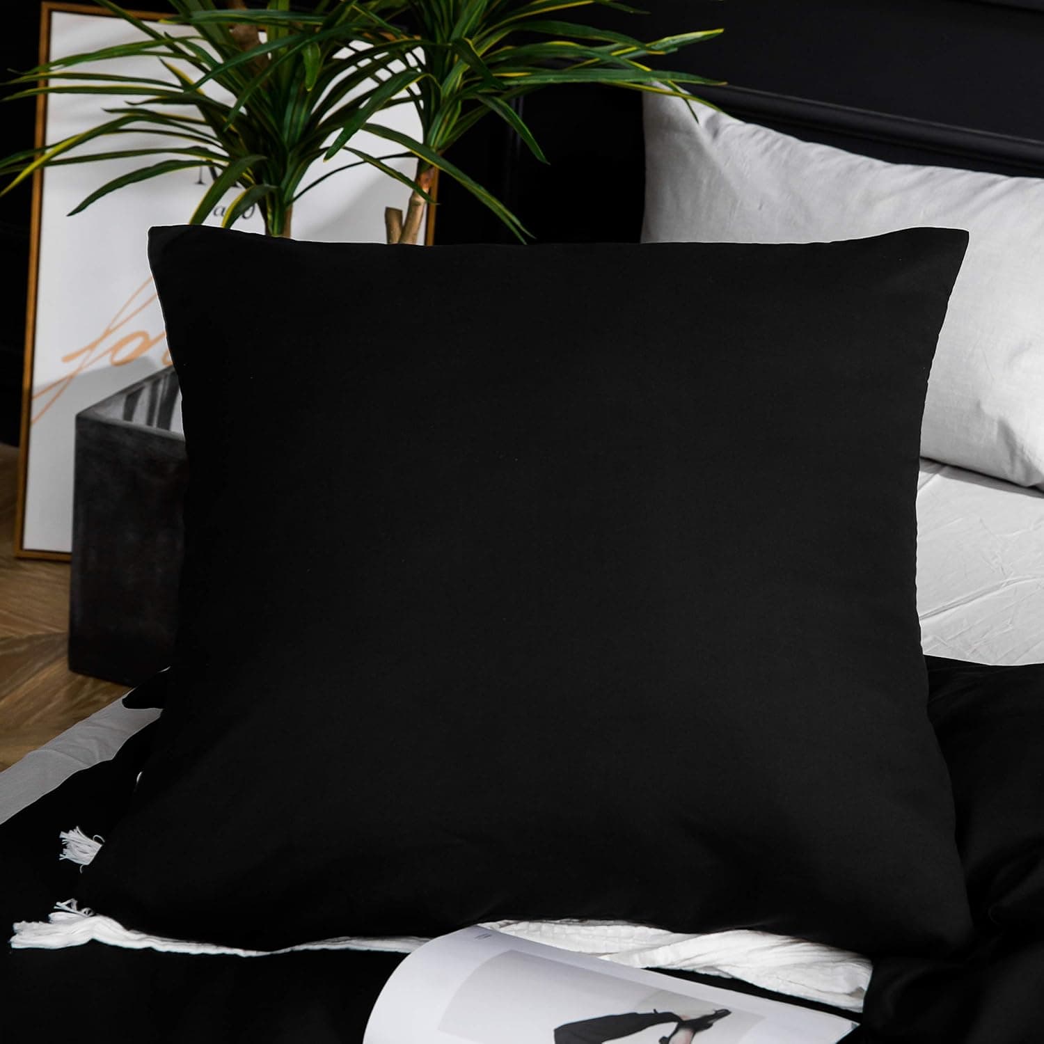 MOHAP Housse de Couette 240x260cm+2 Taies d'oreillers 65x65cm Noir Parure de Lit Adulte 2 Personnes 100 Fils/cm² en Microfibre avec Fermeture Éclair 4