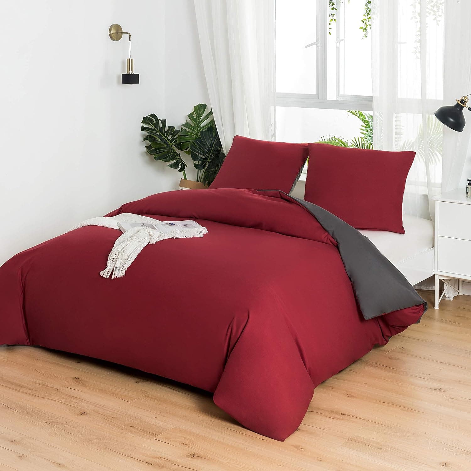 MOHAP Housse de Couette Réversible 220x240 / 65x65x2 cm Rouge + Gris Foncé Parure de Lit Bicolore pour 2 Personnes Fermeture Éclair Sets de Housse Couette 2