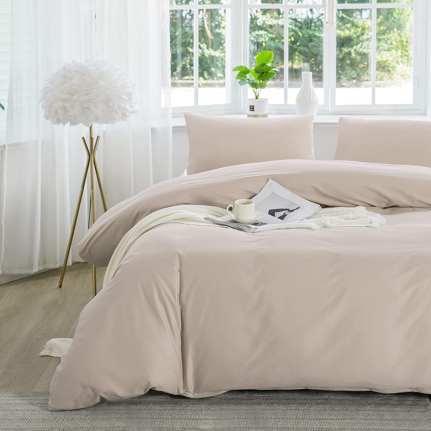 MOHAP Parure de Lit 4 Pièces Housse de Couette 240x260cm + Drap Housse 160x200cm avec 2 taies d'oreillers 65x65cm Beige pour 2 Personnes Parure 100 Fils/cm² en Microfibre 4