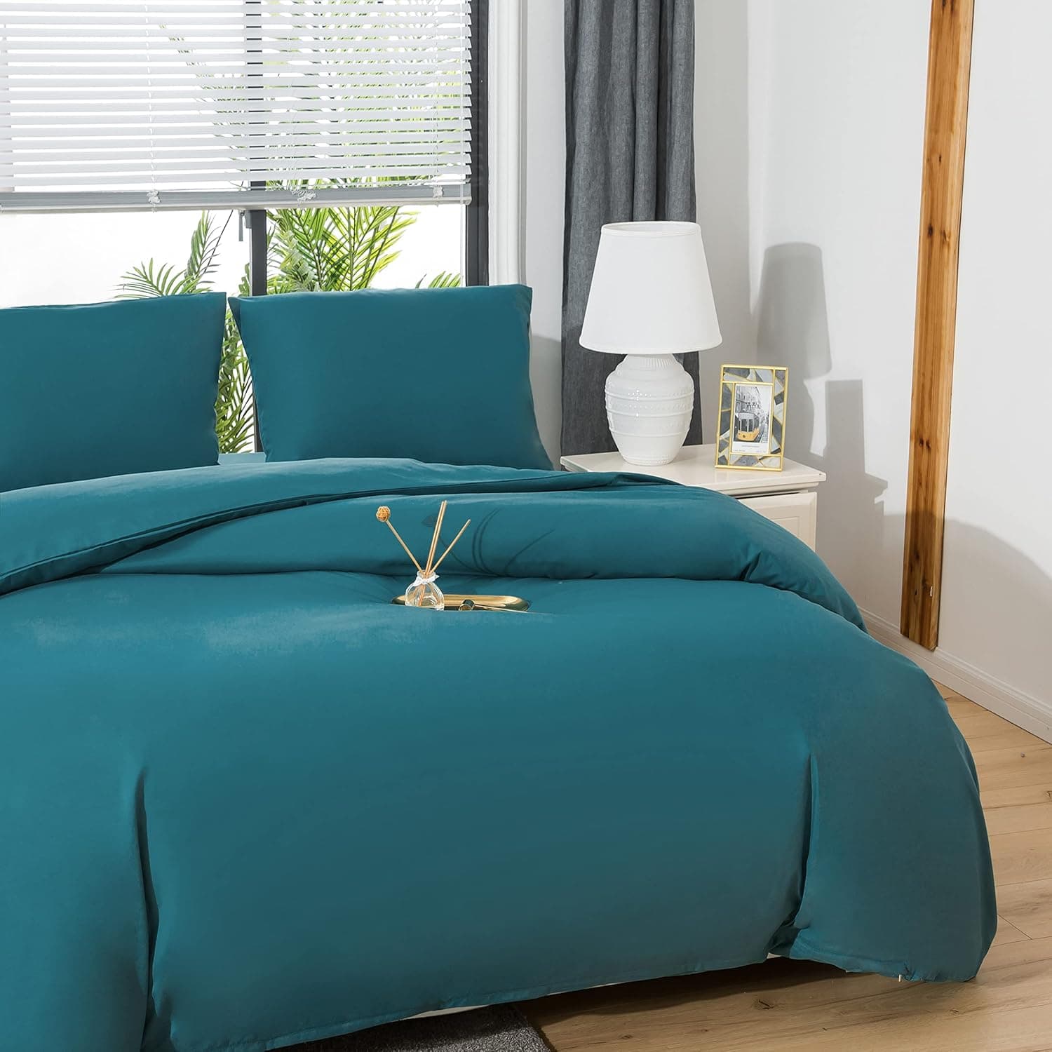 MOHAP Parure de Lit 4 Pièces Housse de Couette 220x240cm + Drap Housse 180x200cm avec 2 taies d'oreillers 65x65cm Bleu Lac pour 2 Personnes Parure 120 Fils/cm² en Microfibre 2