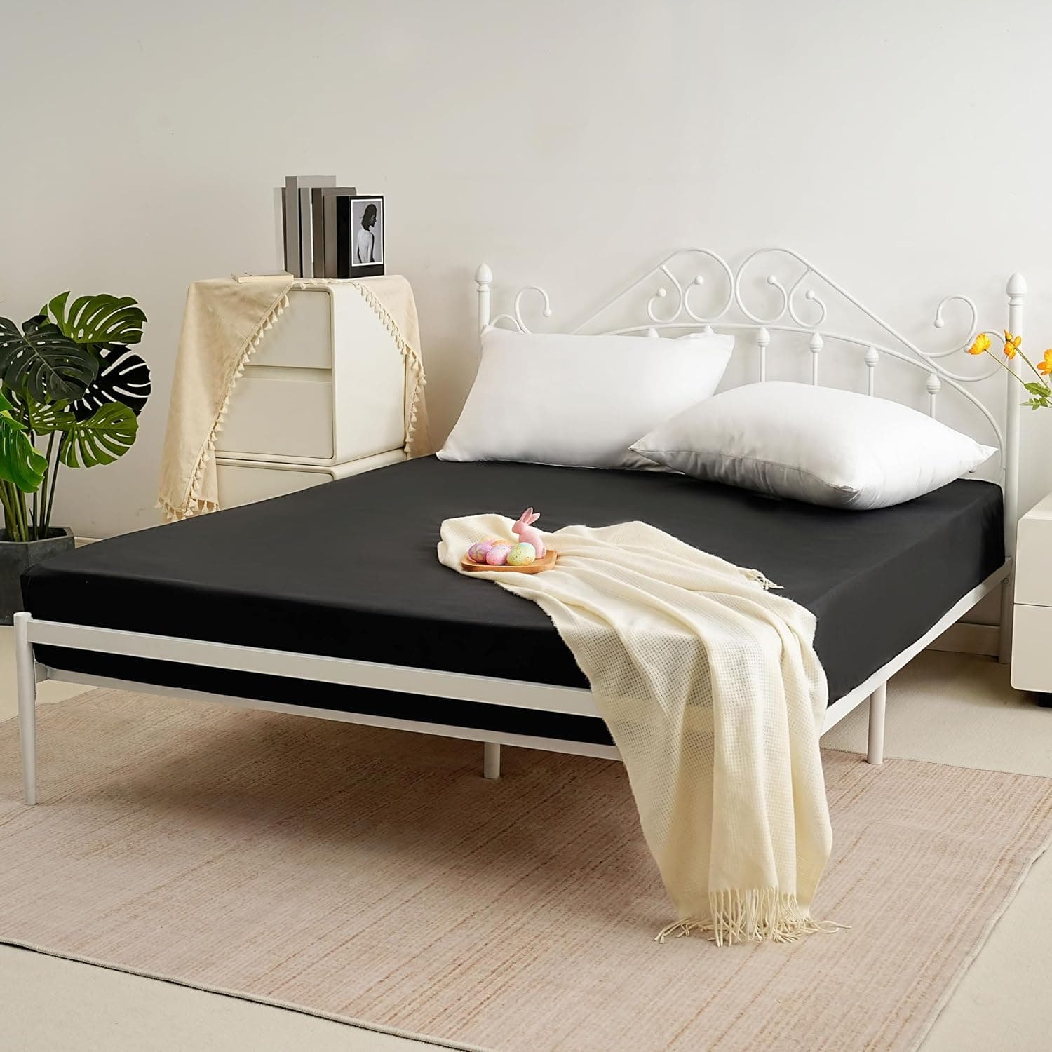 AYASW Fitted Sheet Only Full Size Deep Pocket 16 Inches Soft and Cozy Bed Bottom Sheet 1 Piece 1800 Double Brushed Microfiber Wrinkle Fade Resistant Easy Care Stable Black Holiday Décor 3