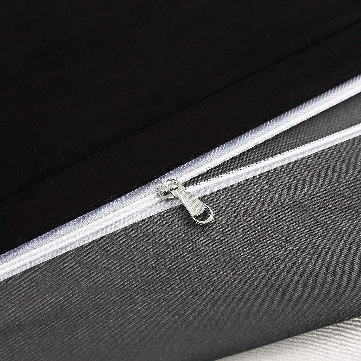 MOHAP Housse de Couette Réversible 200x200 / 65x65x2 cm Noir + Gris Foncé Parure de Lit Bicolore pour 2 Personnes Fermeture Éclair Sets de Housse Couette 6