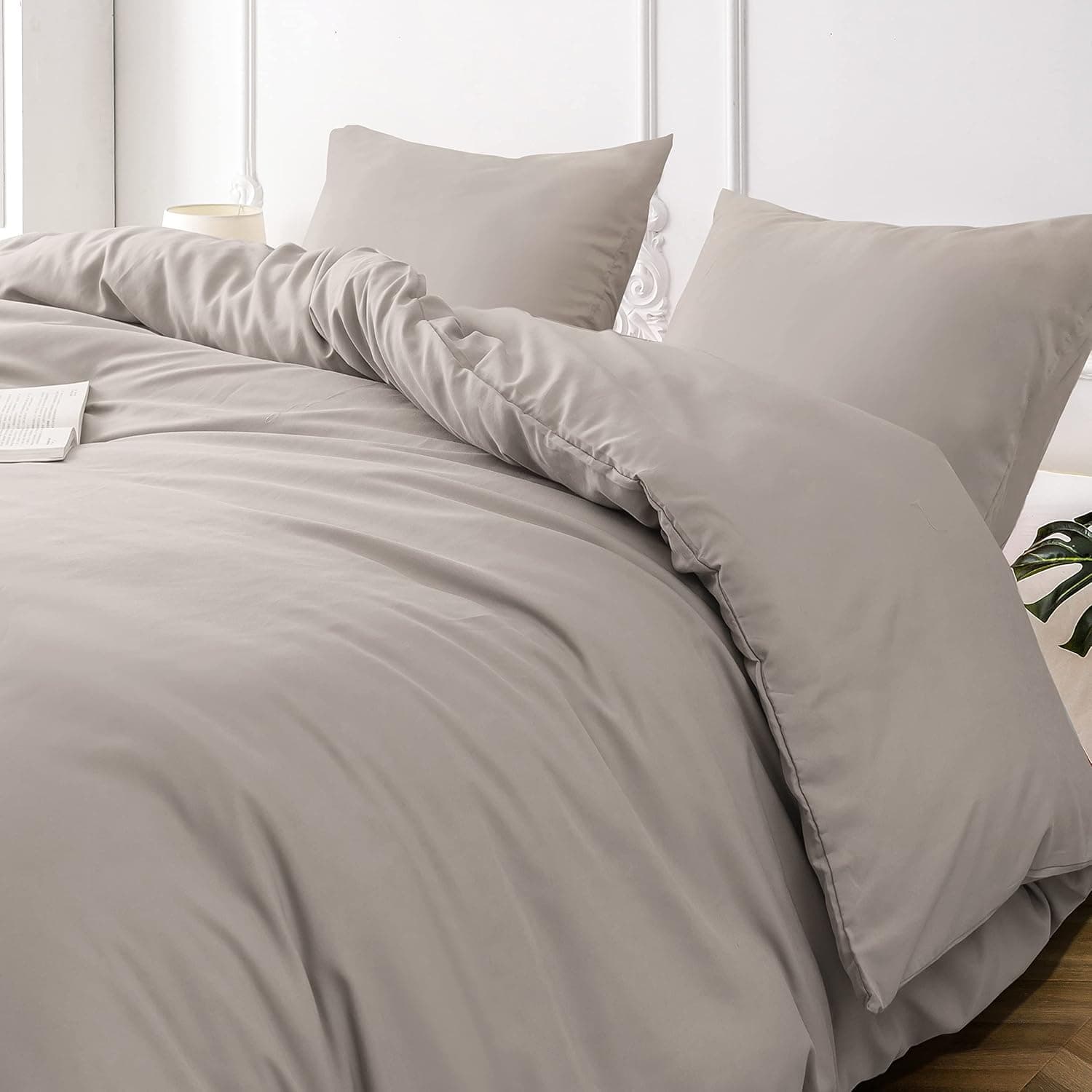 16 Couleurs Sets de Housses de Couettes 240x260 cm Double Fermeture Éclair 3 Pièces Microfibre Brossée 100 Fils/cm² + 2 Taies d'oreiller 65x65 cm Kaki Parure de Lit Adulte 2 Personnes 8