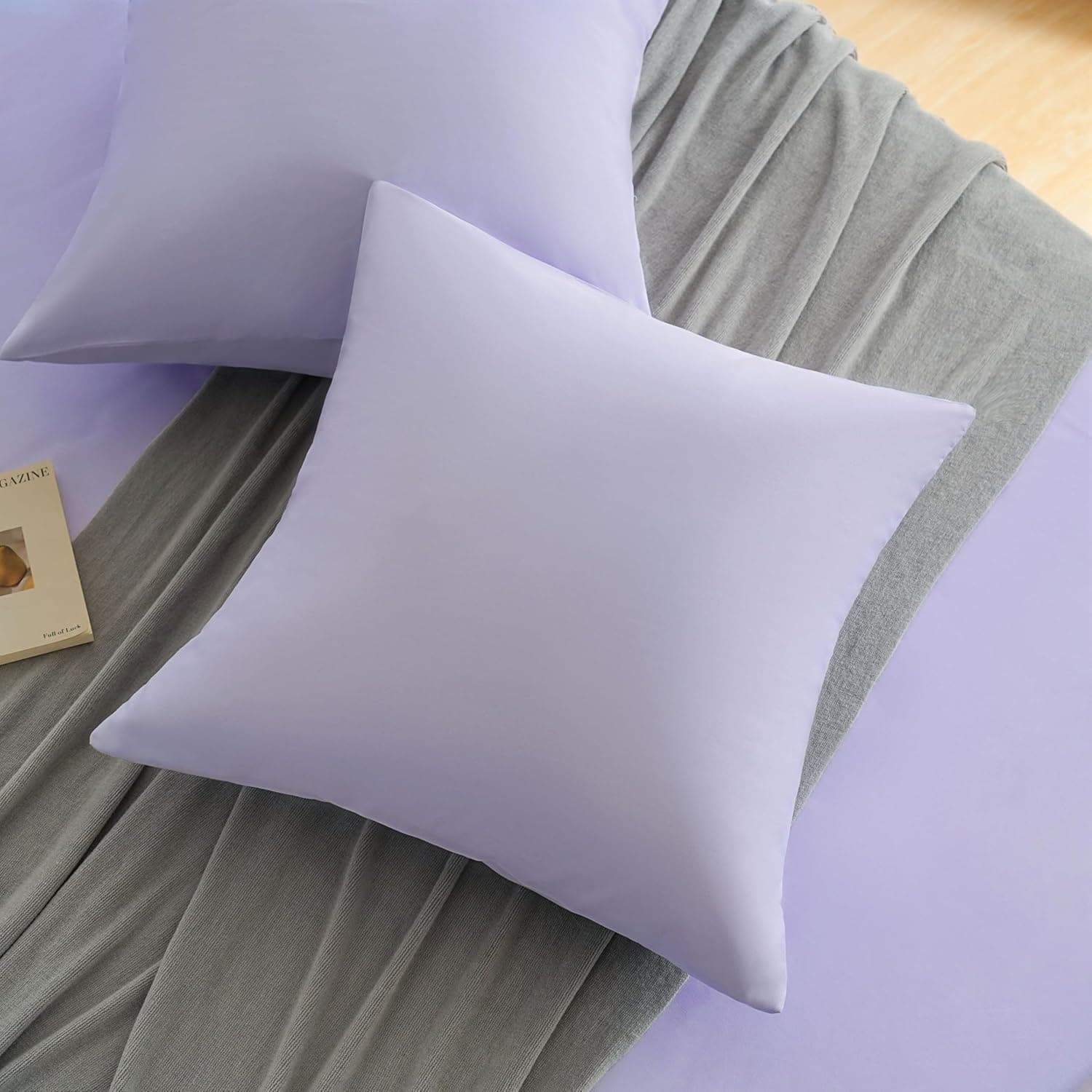 MOHAP Lot de 2- Taies d'oreiller 65x65cm Violet Clair Housse d'oreiller avec Une Fermeture éclair en Microfibre 4
