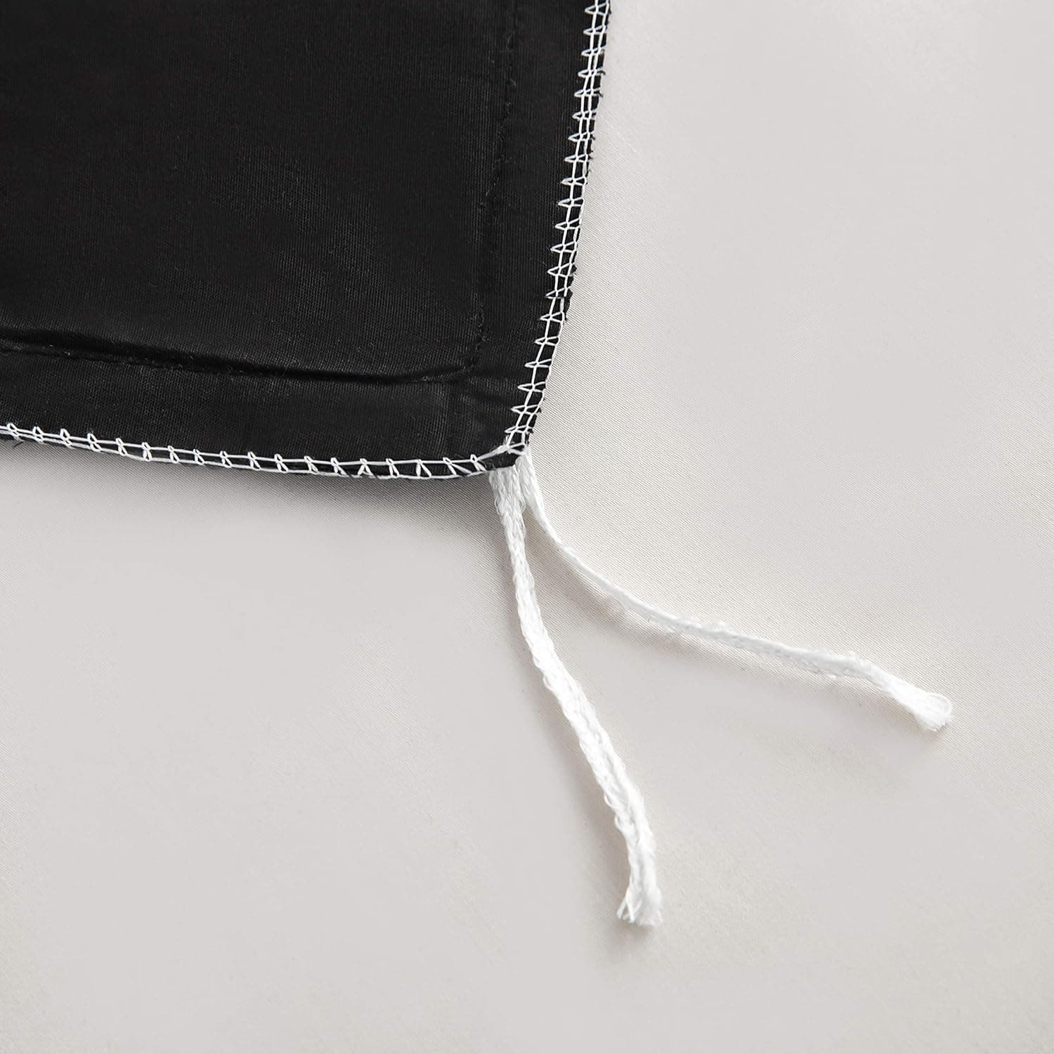 Parure de lit en coton noir 220 x 240 cm avec 1 housse de couette et 2 taies d'oreiller 80 x 80 cm 6