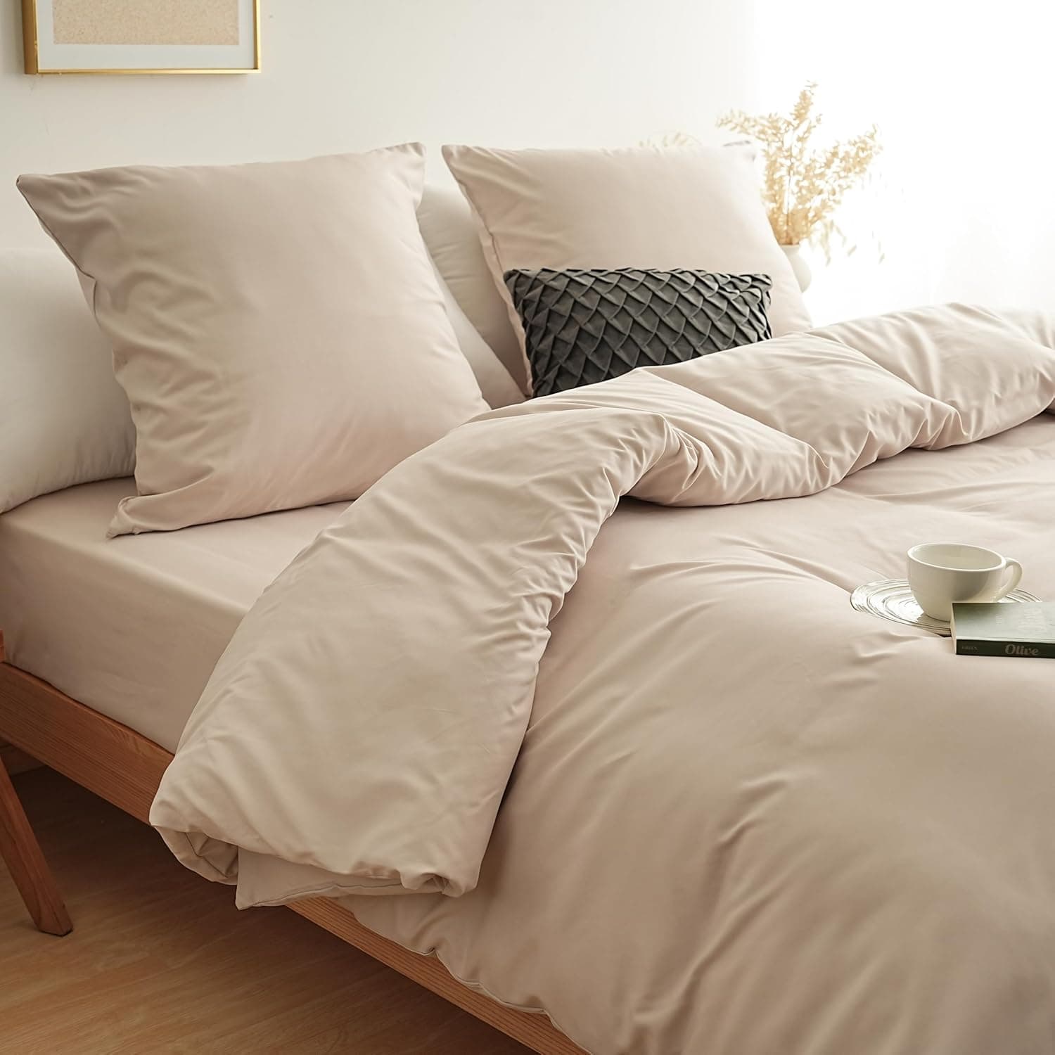 MOHAP Parure de Lit 4 Pièces Housse de Couette 200x200cm + Drap Housse 140x190/200cm avec 2 taies d'oreillers 65x65cm Beige pour 2 Personnes Parure 120 Fils/cm² en Microfibre 4