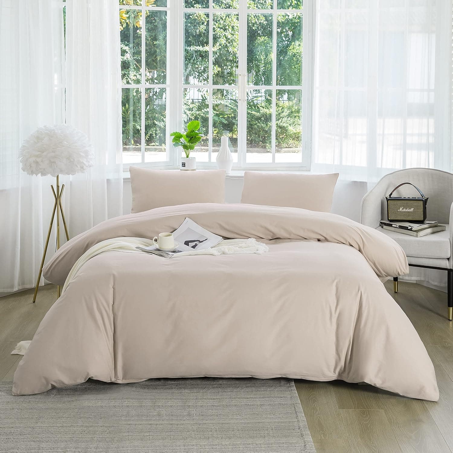 MOHAP Parure de Lit 4 Pièces Housse de Couette 240x260cm + Drap Housse 180x200cm avec 2 taies d'oreillers 65x65cm Beige pour 2 Personnes Parure 100 Fils/cm² en Microfibre