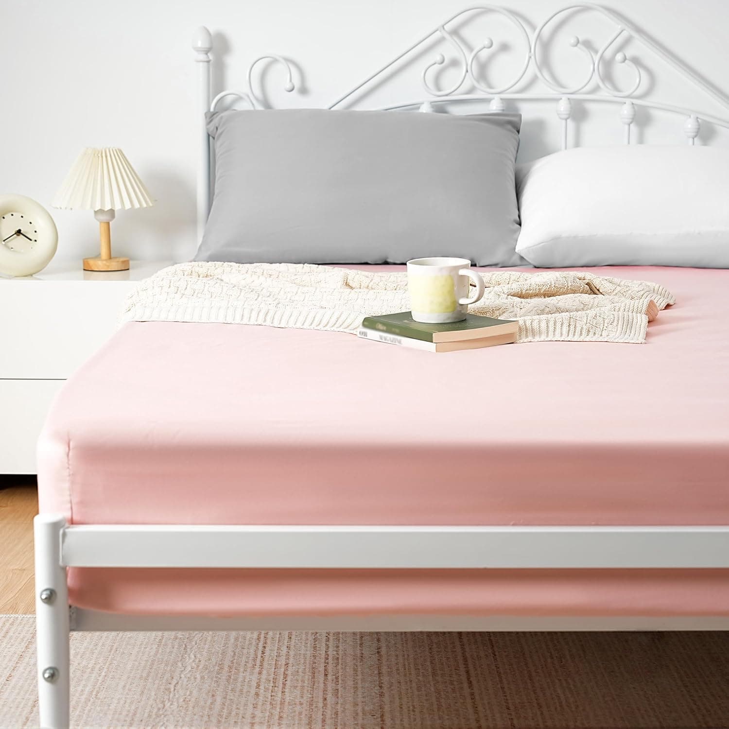 AYASW Fitted Sheet Only Full Size Deep Pocket 16 inch Bed Bottom Sheet 1 Piece Premium Soft and Cozy 1800 Brushed Microfiber Wrinkle Fade Resistant Easy Care Stable Pink Holiday Décor 3