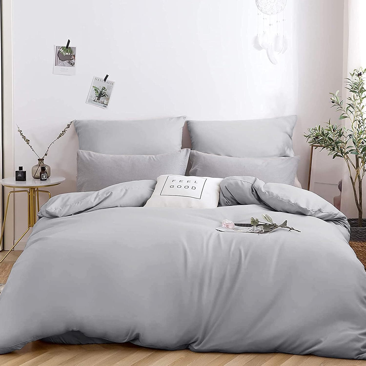 MOHAP Housse de Couette 220x240cm+2 Taies d'oreillers 65x65cm Gris Clair Parure de Lit Adulte 2 Personnes 100 Fils/cm² en Microfibre avec Fermeture Éclair