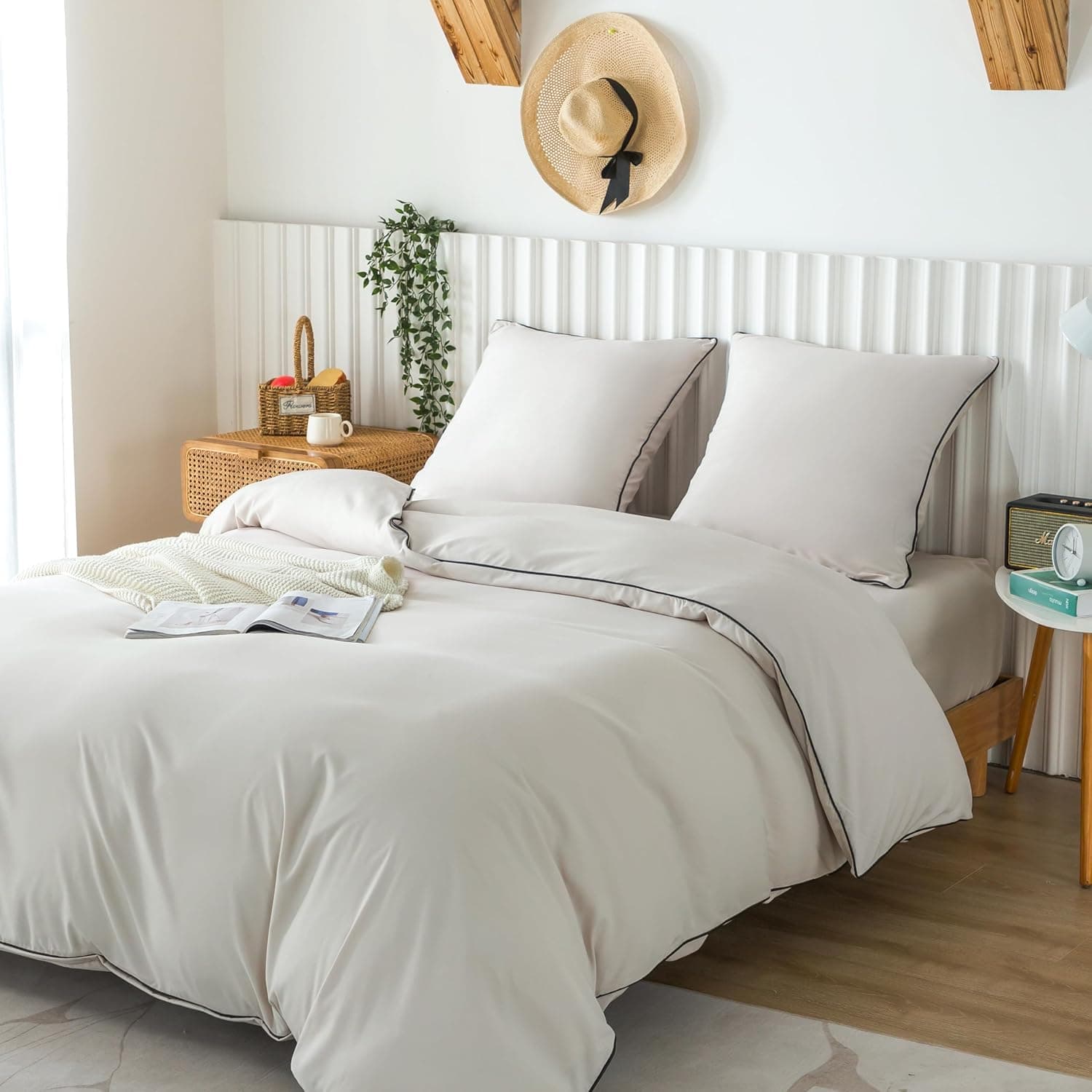 MOHAP Housse de Couette 240x260cm + Taies d'oreillers 65x65x2 cm Beige 120 Fils/cm² Parure de Lit avec Fermeture Eclaire pour 2 Personnes 3