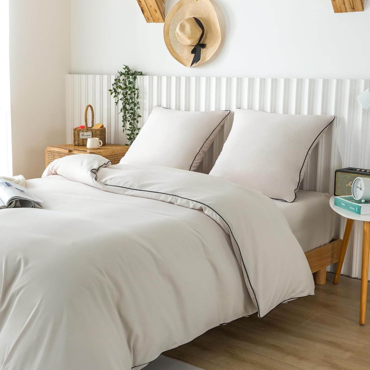 MOHAP Housse de Couette 240x260cm + Taies d'oreillers 65x65x2 cm Beige 120 Fils/cm² Parure de Lit avec Fermeture Eclaire pour 2 Personnes 7